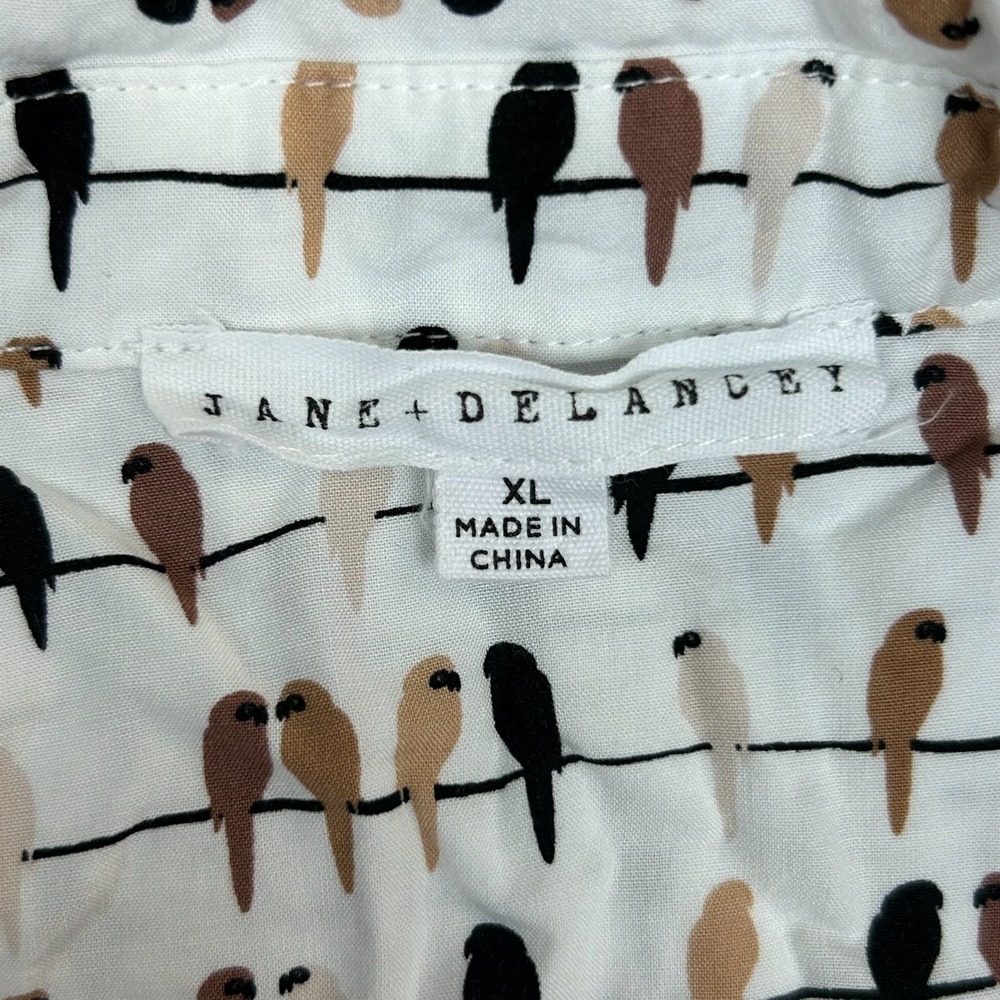 Jane + Delancey Shirt Womens XL White Rayon Parrot Print Round Hem Button Up - Picture 4 of 12